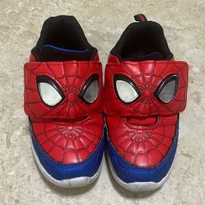 Spiderman light up sneakers (Size 12 Toddler/Little kids)